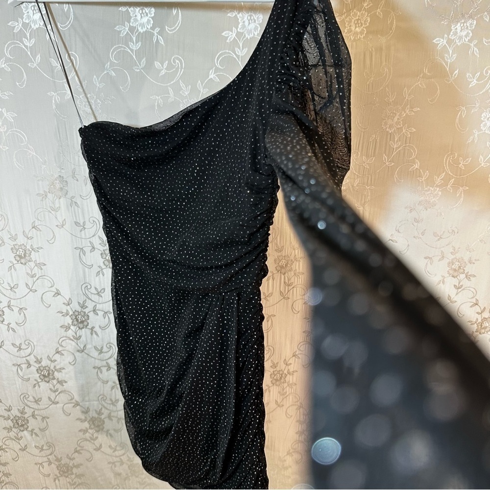 Lucy in the Sky Black Glitter Polka Dot One-Shoulder Dress Sheer Sleeve MEDIUM - Picture 6 of 11